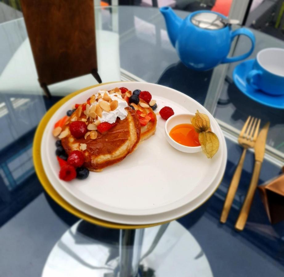 The New Blue Horse Suite At The Grumpy Schnauzer B&B Luxury Private Indoor Hot Tub Breakfast In Bed Ердрі Екстер'єр фото